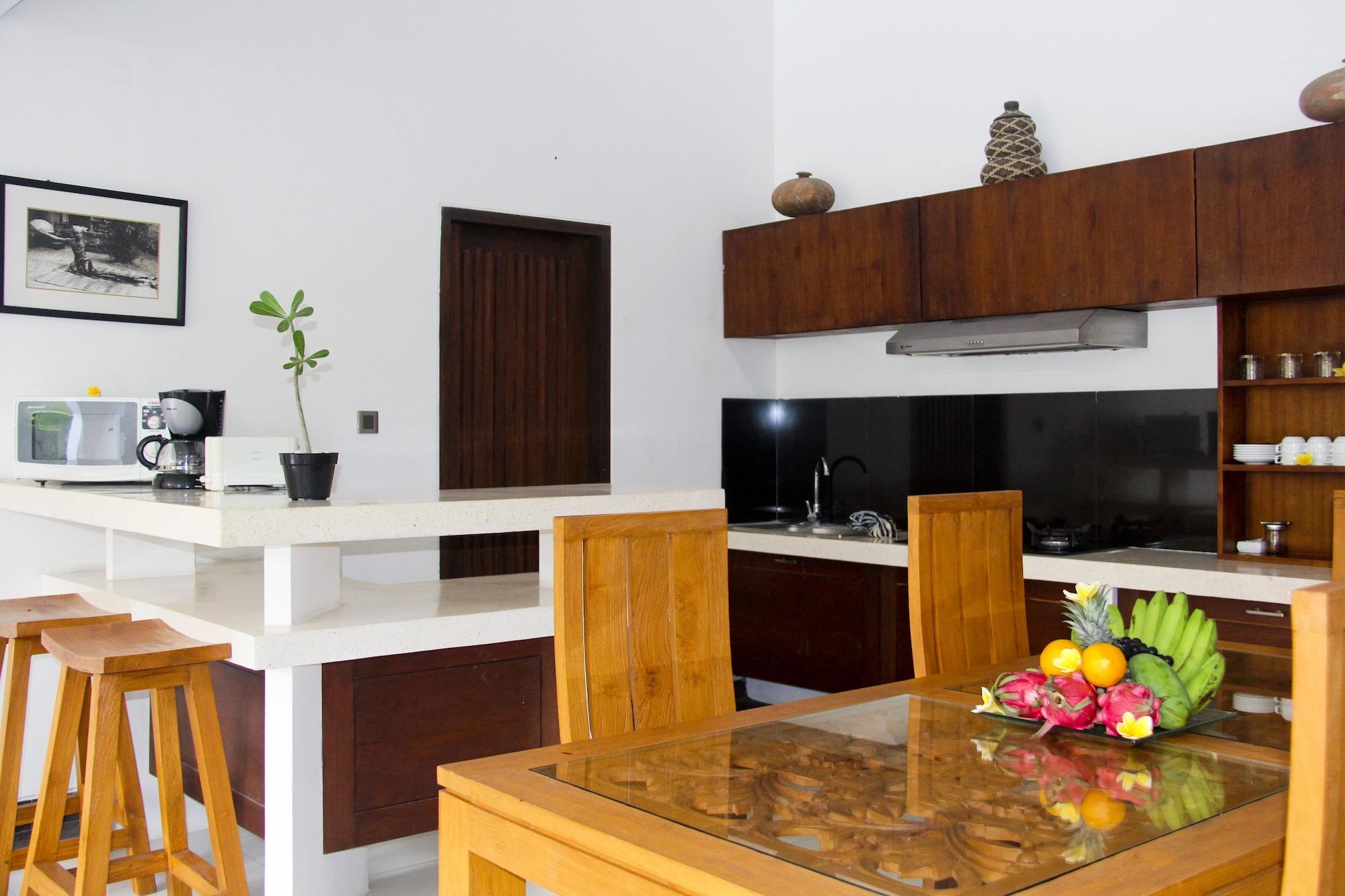 Delu Villas & Suite Kerobokan  Ngoại thất bức ảnh